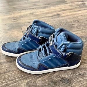 Adidas Sneakers - woman’s Size 7.5